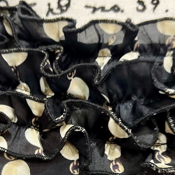 Woman’s “Pretty Good” sleeveless blouse. Size Large. #131 - Picture 2 of 4